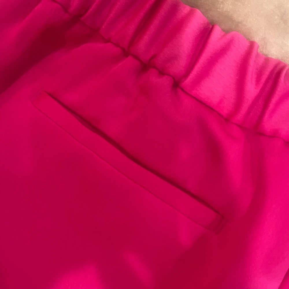 Banana Republic Hot pink Women's pull on satin style pleated Trousers - Picture 3 of 9